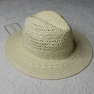 Jen&Co Cream Paper Hat NWT